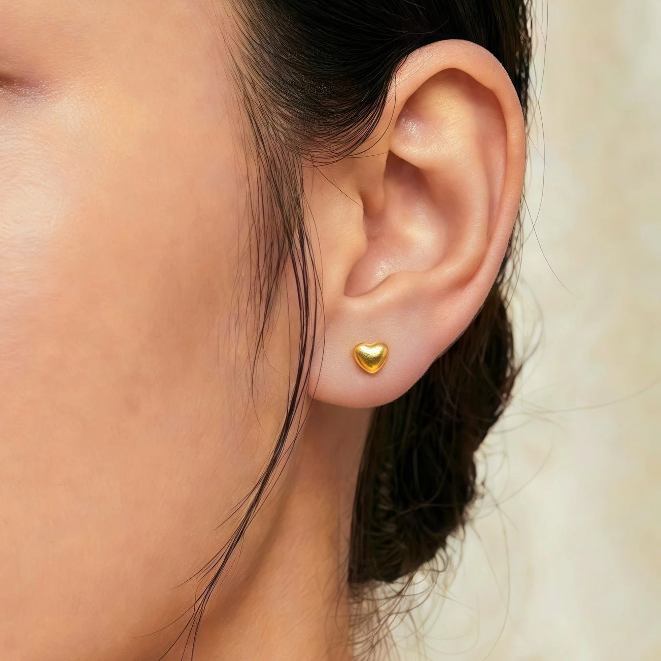 916 Gold Heart Stud Earrings - Image 2