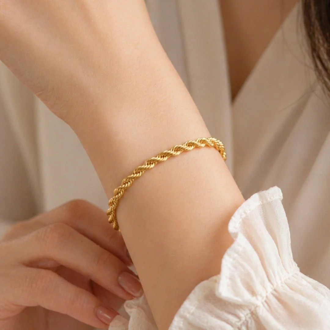 916 Gold Rope Bracelet - Image 3