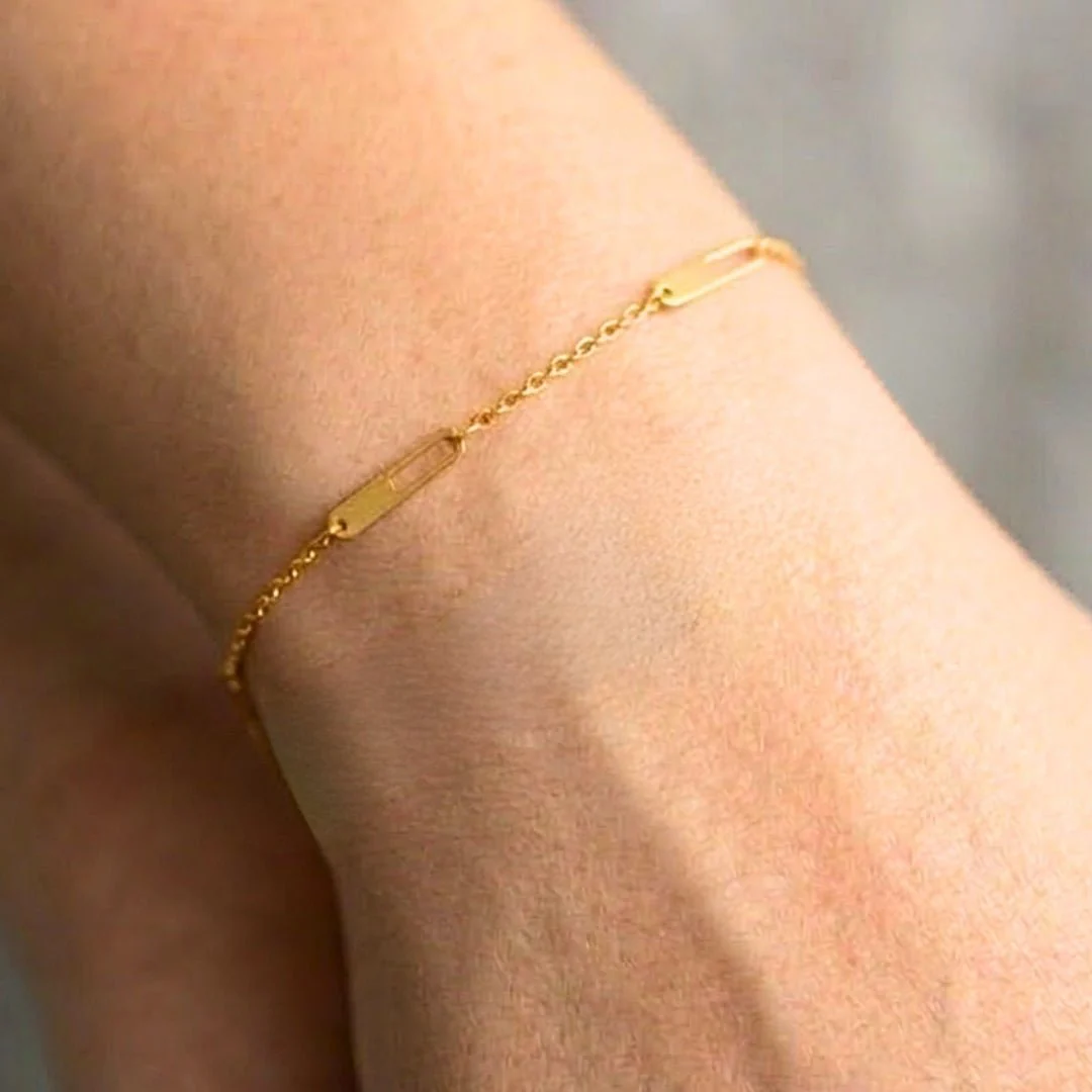 916 Gold Urban Link Bracelet - Image 2